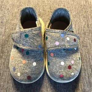 CARTER'S toddler rubber sole shoes, size 5M, gray with multi-colored dots